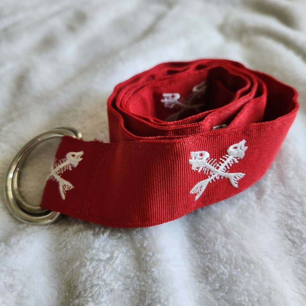 Vineyard Vines by Shep & Ian D Ring Belt Red Fish Bones Skeleton Medium 42" Long
